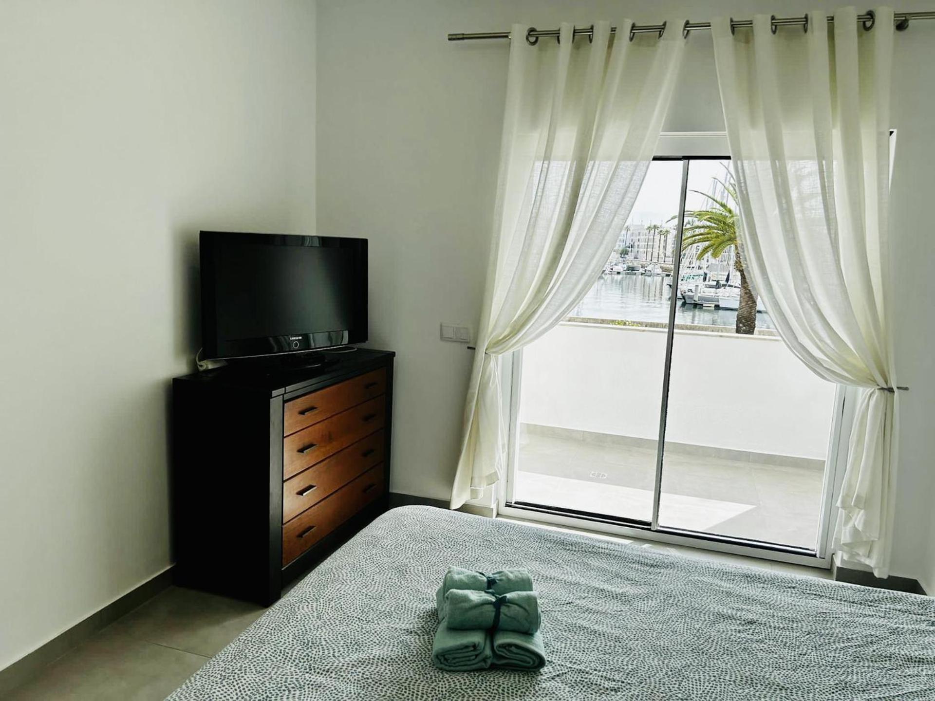 Studio Apt With Spectacular Views Of Lagos Marina ภายนอก รูปภาพ